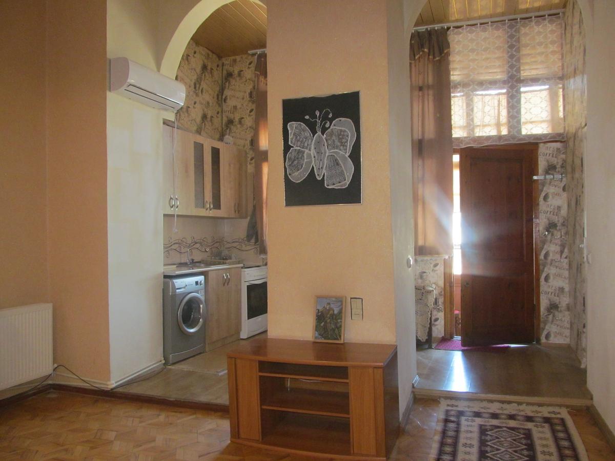 Grandma'S Hotel Tbilisi ภายนอก รูปภาพ