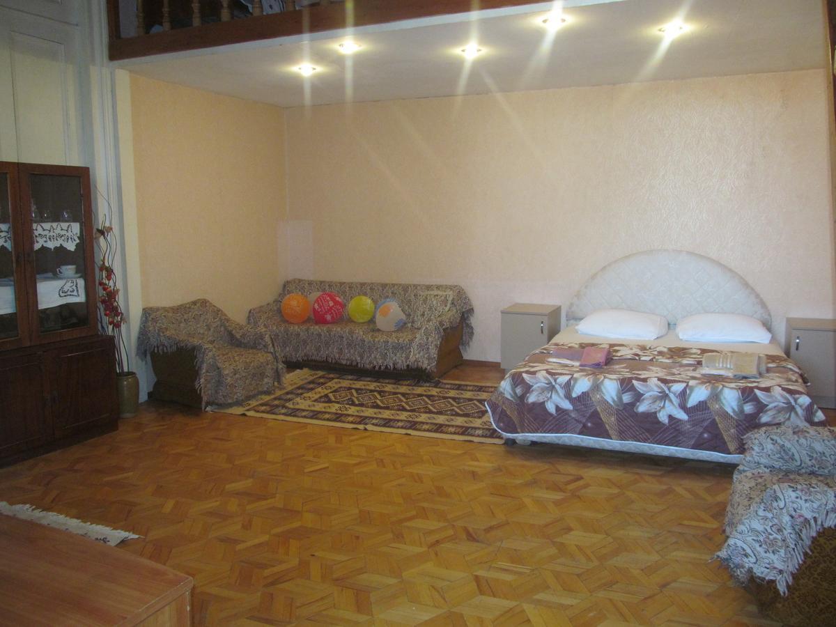 Grandma'S Hotel Tbilisi ภายนอก รูปภาพ